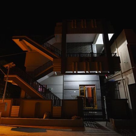 Akash Homestay هامبي المظهر الخارجي الصورة
