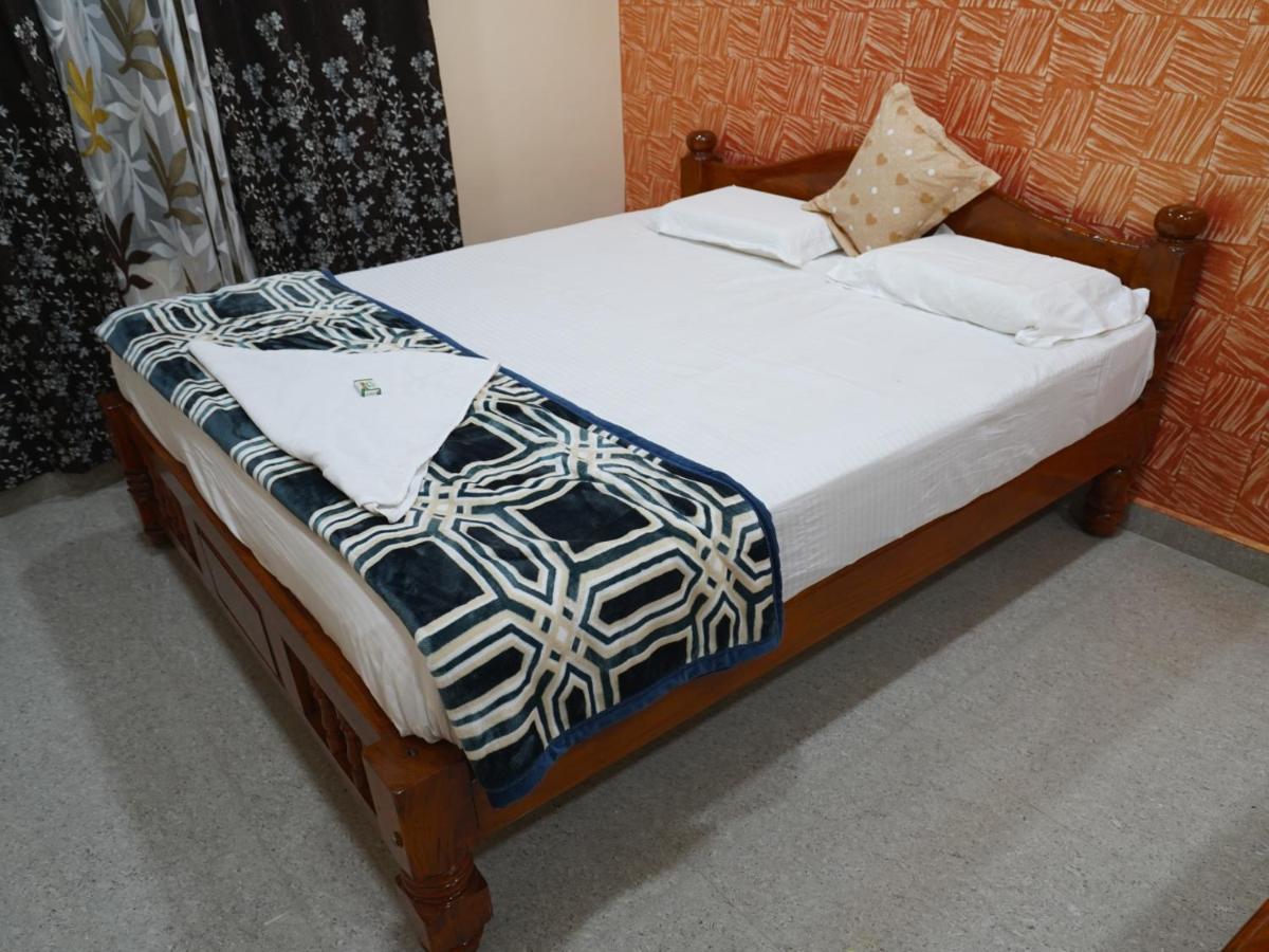 Akash Homestay هامبي المظهر الخارجي الصورة