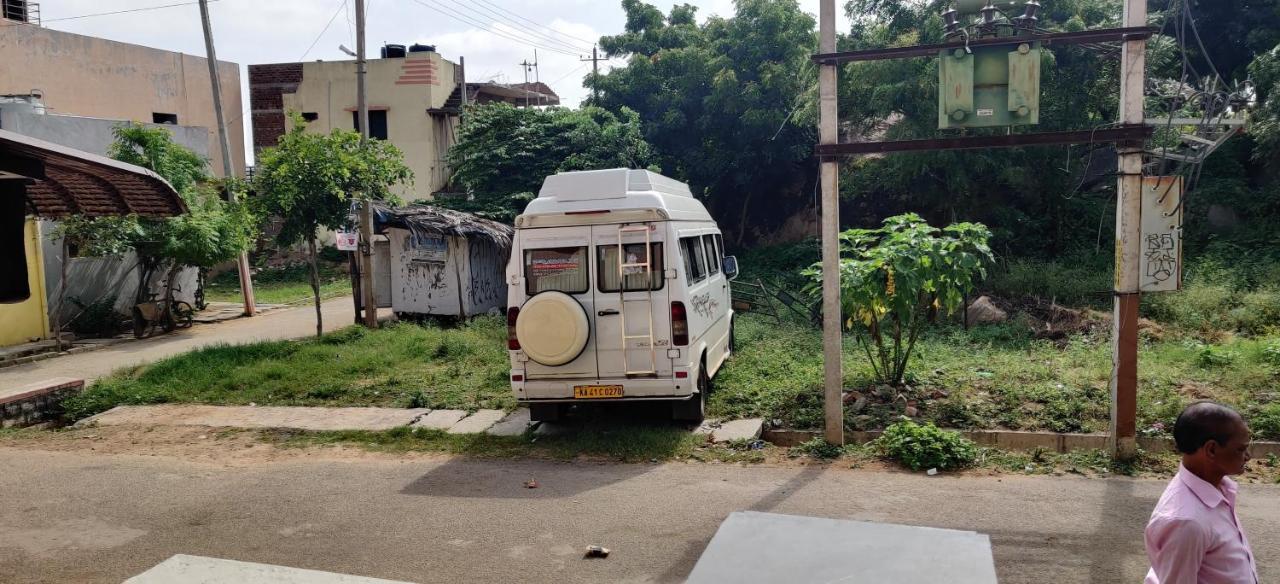 Akash Homestay هامبي المظهر الخارجي الصورة