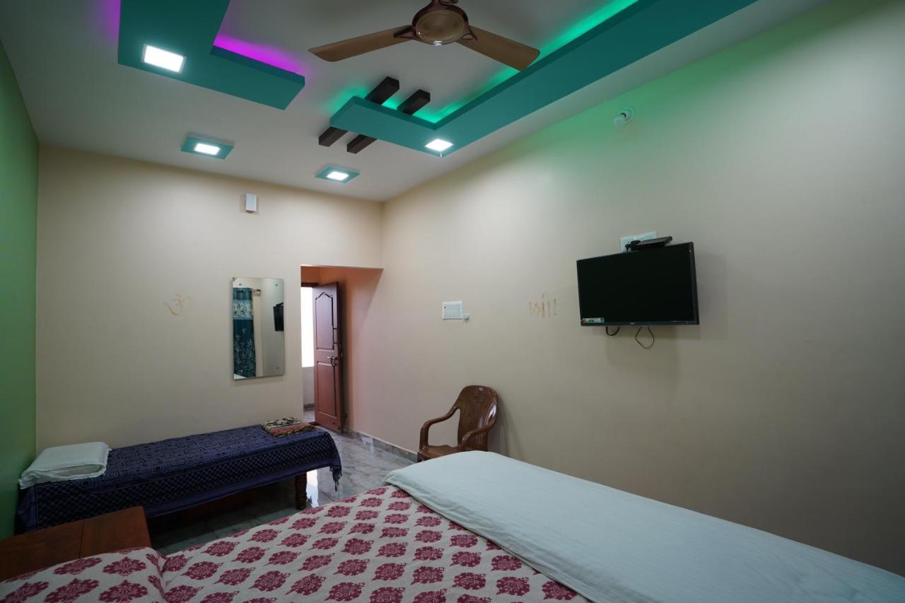 Akash Homestay هامبي المظهر الخارجي الصورة