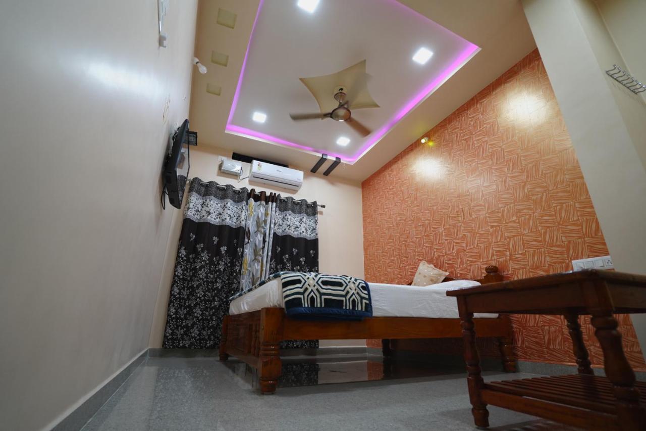 Akash Homestay هامبي المظهر الخارجي الصورة
