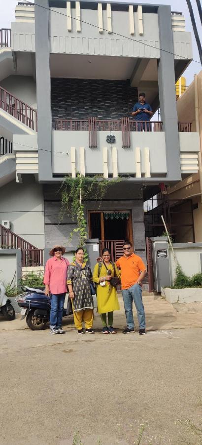 Akash Homestay هامبي المظهر الخارجي الصورة